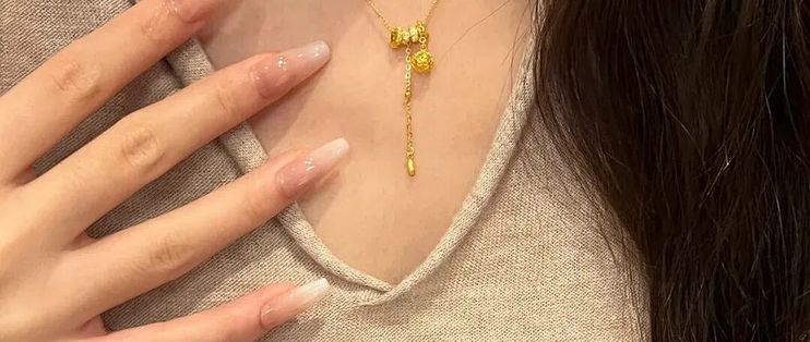 双11买镀金项链先别急着付尾款｜掉色、染绿、发痒是三回事，金层厚度0.5微米这道线下单前看材质页
