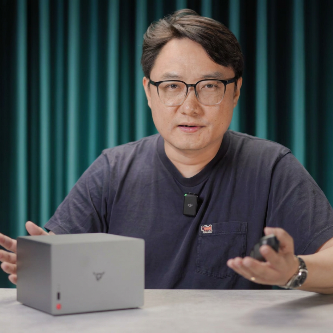 飞牛首款ARM NAS：两千元档、8W待机，它砍掉了什么？