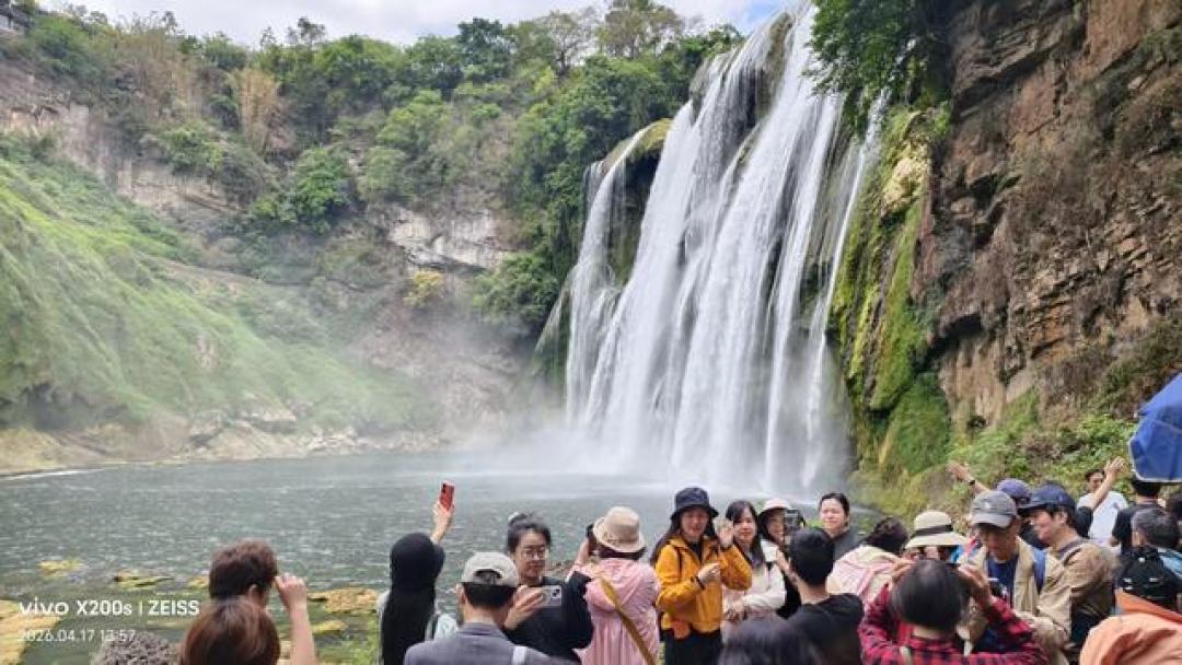 带娃贵州4天3晚:6岁以下门票全免,11月的大瀑布还好看吗