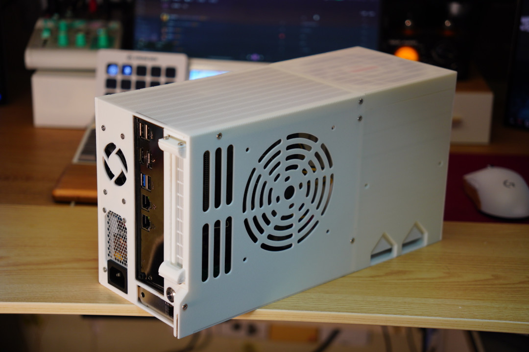3D打印NAS机箱很火,但那根供电线可能正在烤你的硬盘