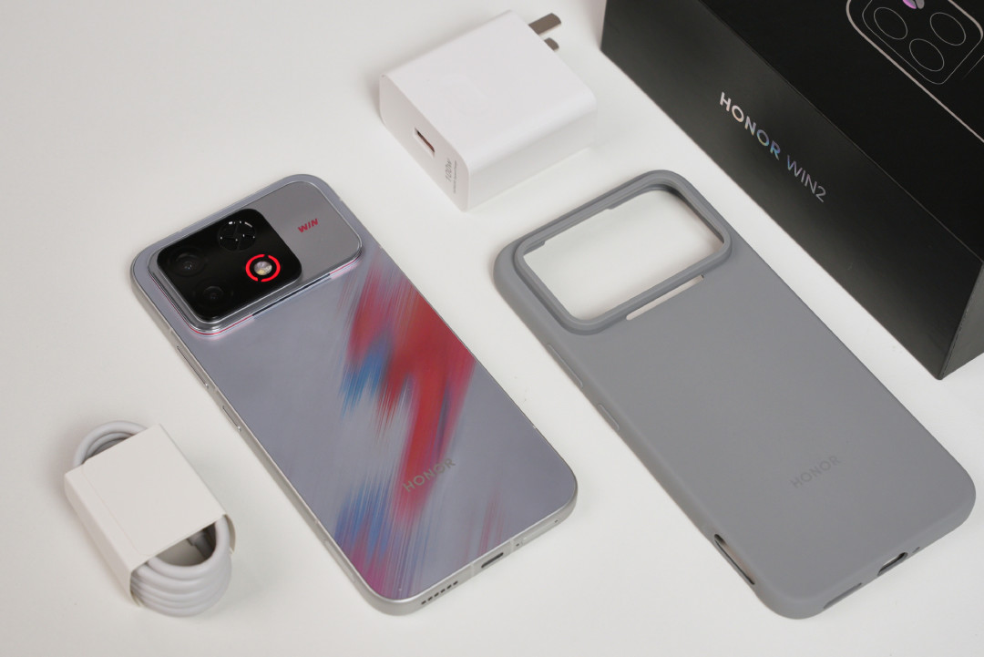 贵1850元、少1970mAh：WIN2系列被K100和Neo12三面合围，性能党先把四张价签对完再决定等不等