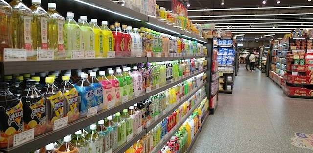“把白砂糖还给我们”冲上热搜第一？营养师：伤人的是总糖量，别赖果葡糖浆