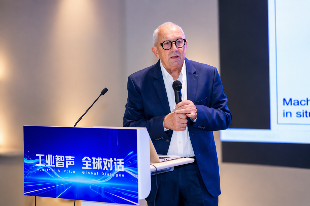 自动驾驶「没热度」了？794万次浏览的问题背后：2027年7月起，出事的可能不再是你