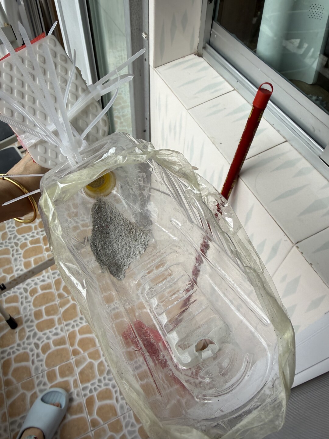 打完孔全屋跟下雪似的?威克士给电锤配了吸尘仓,用满一年账是这样的