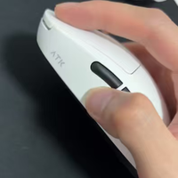 ATK蜻蜓A9 Plus：轻盈跟手的三模鼠标