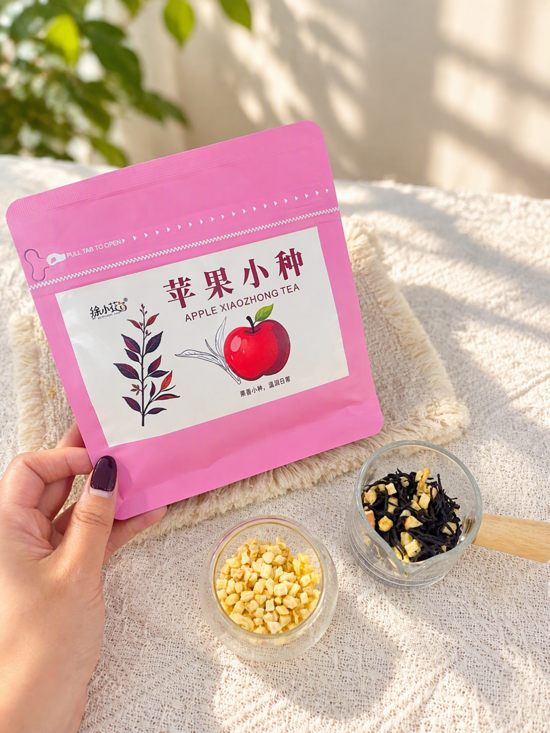 十月刷屏的“戒奶茶”打卡帖里，花果茶被指定当接班人：翻完评论区我发现，它先卡住三种人