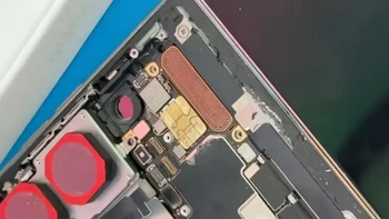 华强北改卡迎来好消息：iPhone Duo成功内置实体SIM卡！