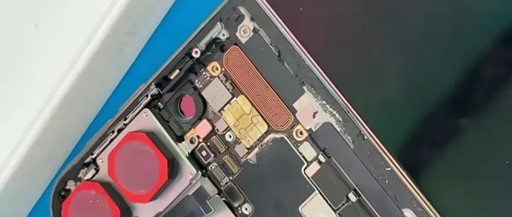 华强北改卡迎来好消息：iPhone Duo成功内置实体SIM卡！