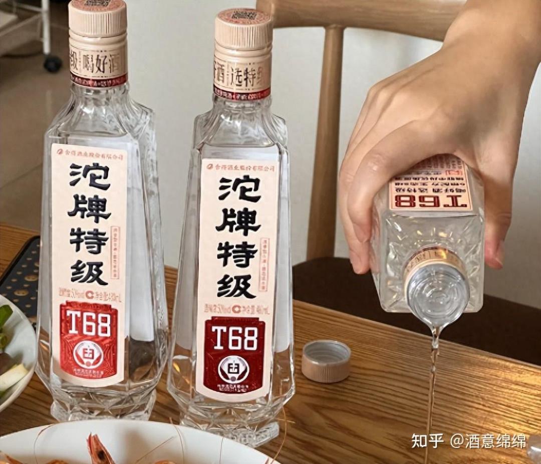沱牌T68光瓶酒产品实拍