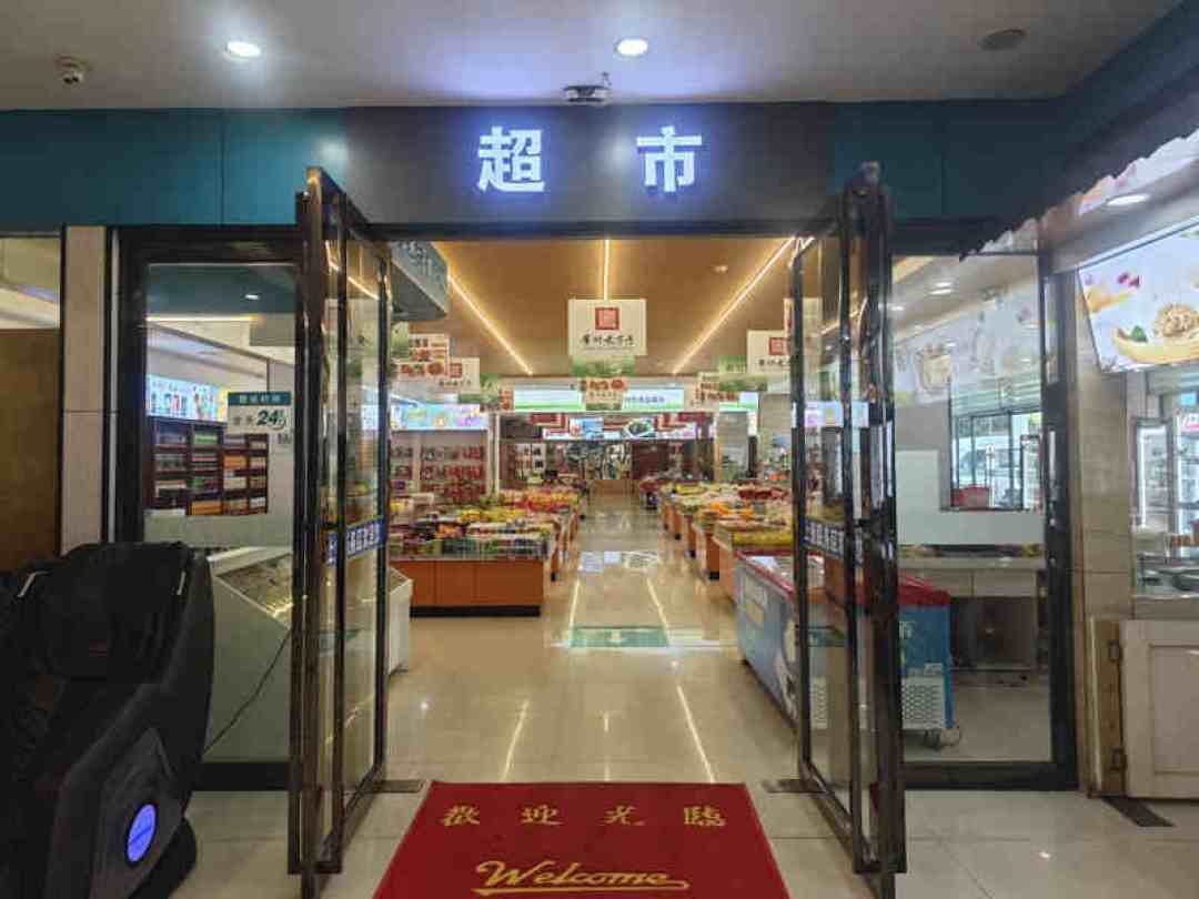 房车停服务区过夜：超时费是假的，这三个坑是真的