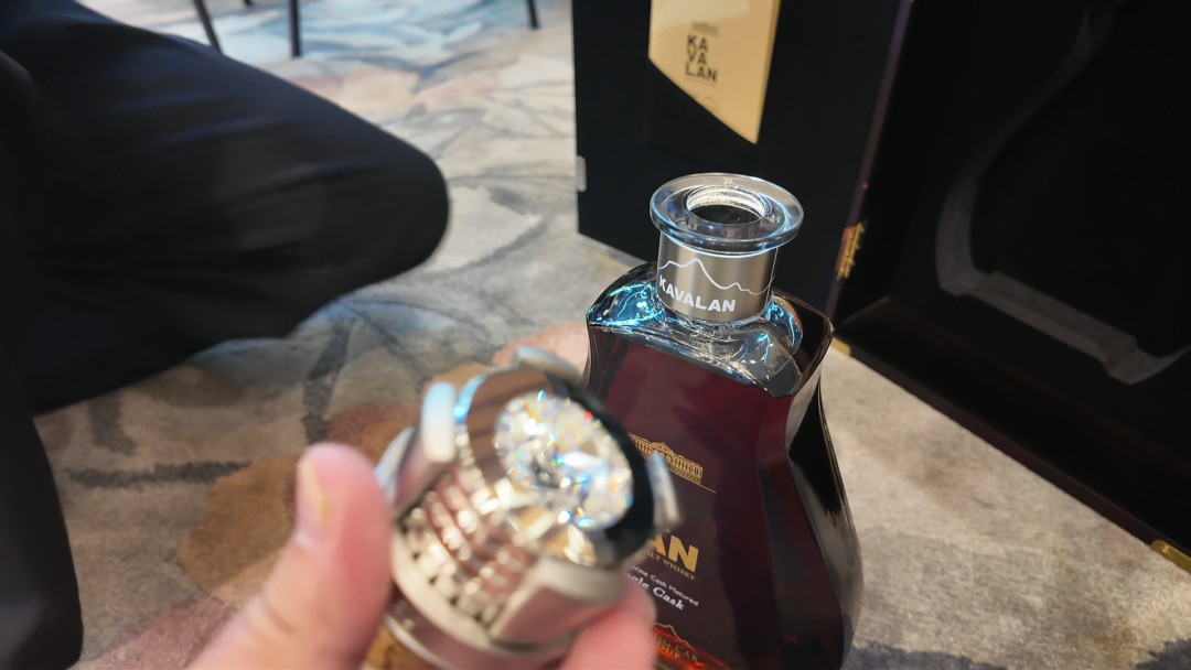 金车40周年：噶玛兰纪念限量大酒的瓶身与包装