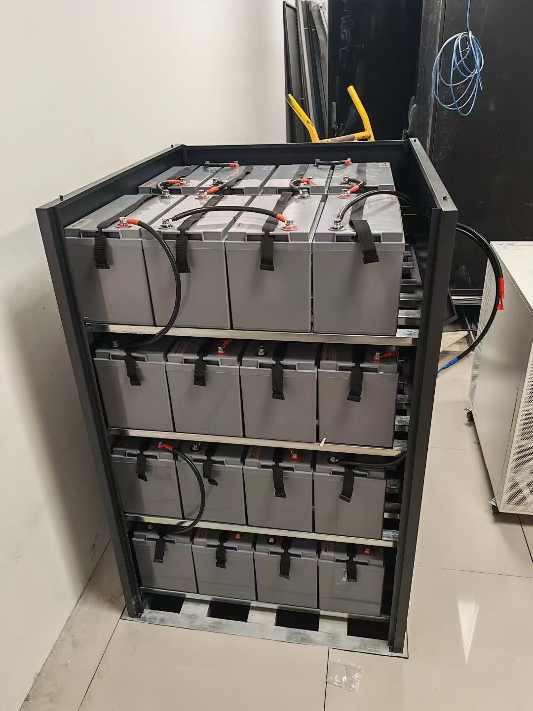 施耐德财报刷屏创纪录,工控报价却还在涨:三张增长率是三个命运,电气人先对号入座