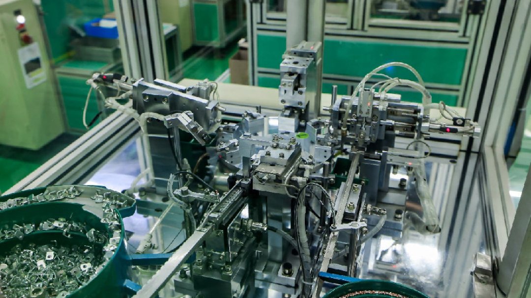 施耐德财报刷屏创纪录,工控报价却还在涨:三张增长率是三个命运,电气人先对号入座