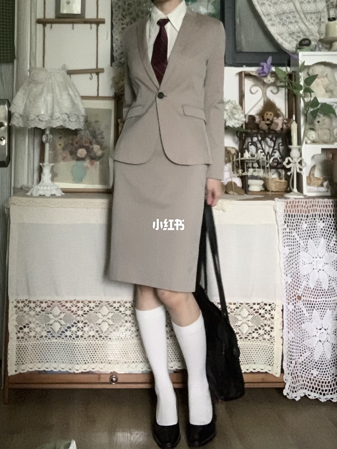 有年代层次的店，西服成套都经得起细看