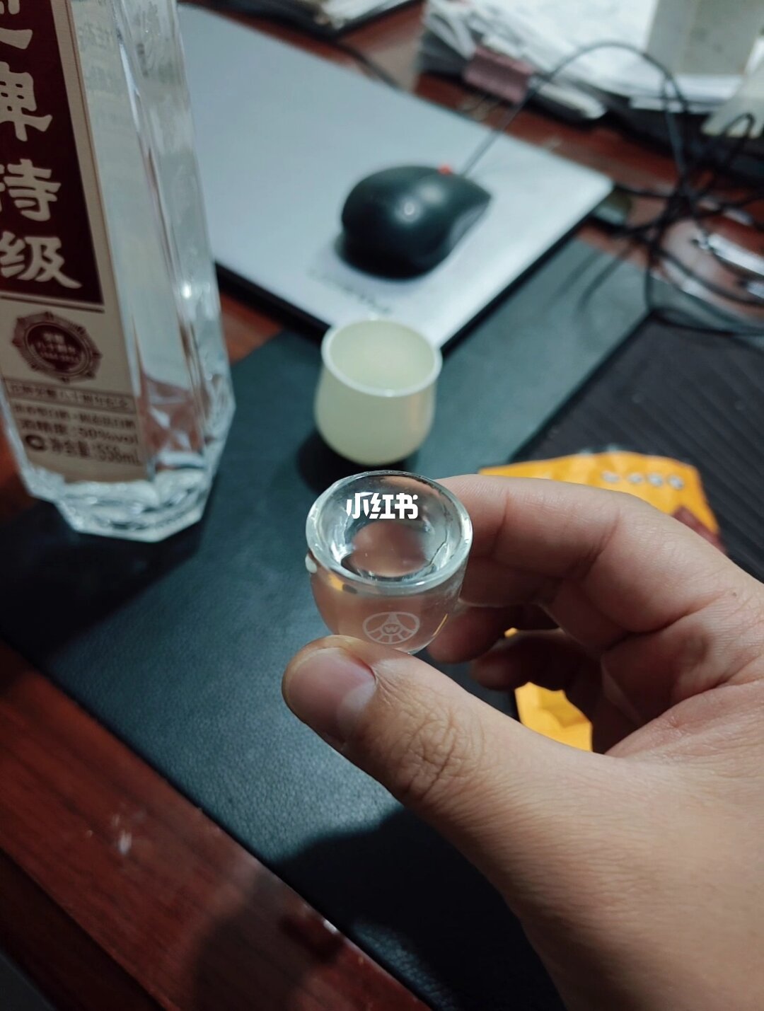 光瓶口粮真正的尺子不是瓶标价：4款名酒按「每毫升纯酒精单价」拉通，35元档T68比玻汾便宜四成，试饮争议却指向第三列