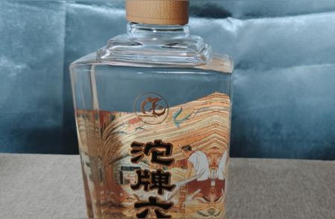 光瓶口粮真正的尺子不是瓶标价：4款名酒按「每毫升纯酒精单价」拉通，35元档T68比玻汾便宜四成，试饮争议却指向第三列
