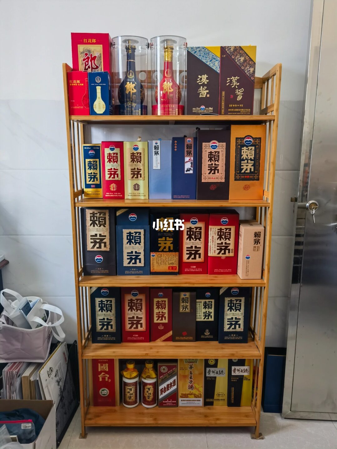 多年陈藏的老赖茅阵列
