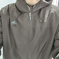 中乔轻薄羽绒这个季节穿正合适