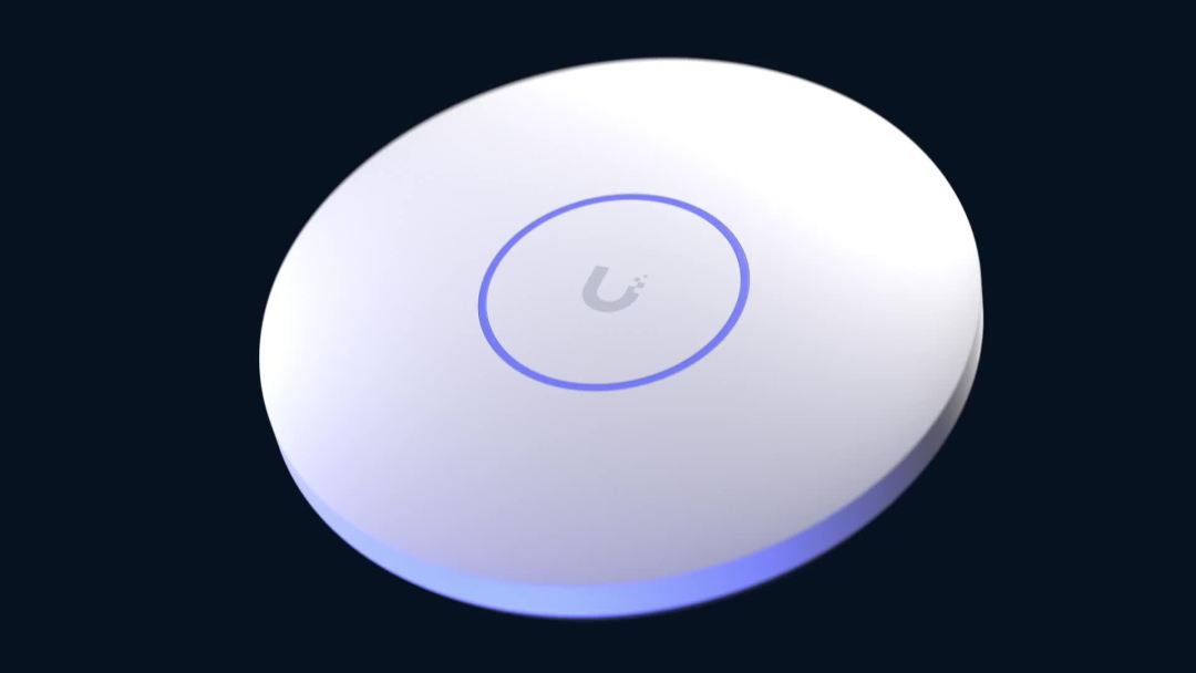 别急着为WiFi7换阵营：400元的同款交换机卖到2400，18万播放的“跑不满”是冷接子的锅——UniFi与MikroTik的两本账