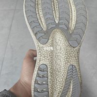 胜利23跑到1100公里塌了,胜利24被嫌“在跳”:双11的索康尼缓震日耗鞋到底怎么选