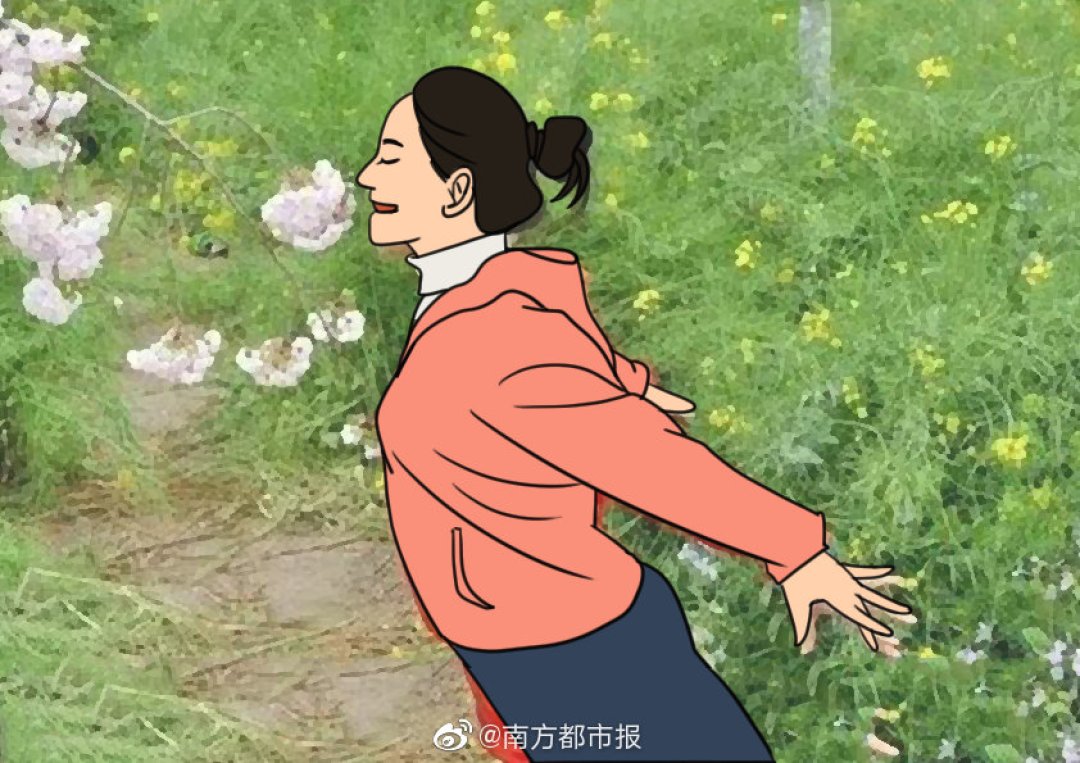 丝巾墨镜大跳：拍照版大妈三宝的标准姿势（图源：微博