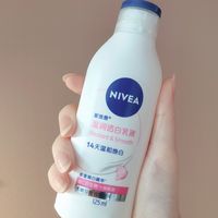 妮维雅温润透白乳液实测｜平价焕白身体乳