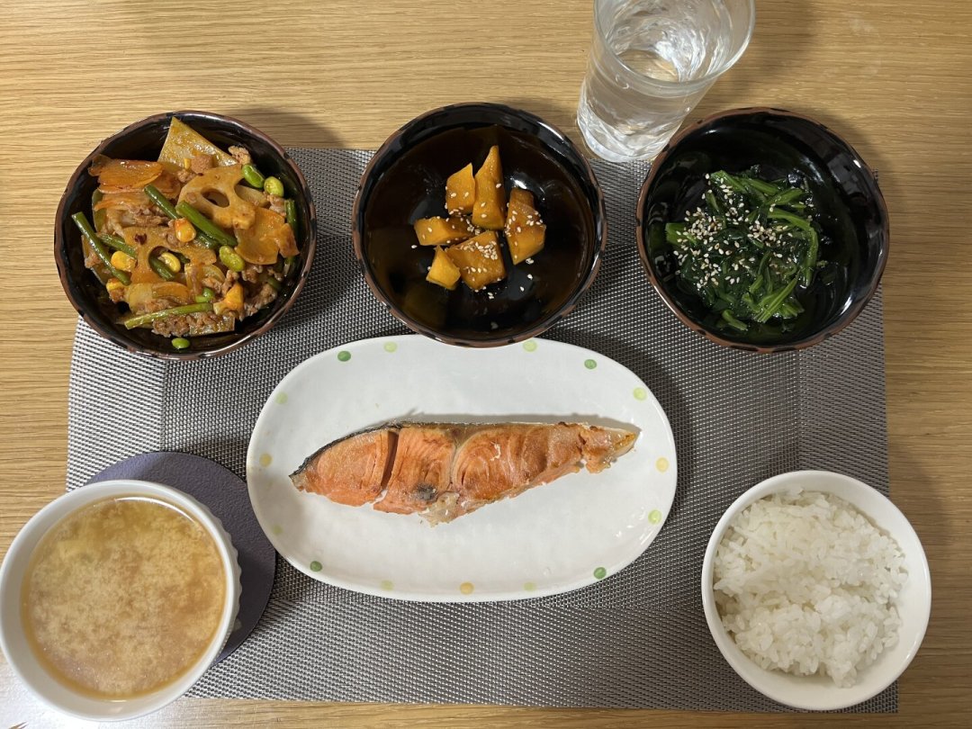 模仿日本人吃饭减肥正在刷屏:热评第一却是