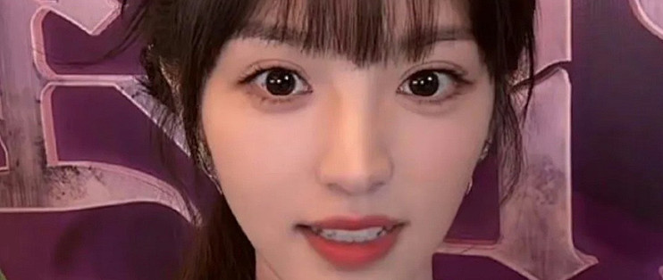 VOGUE绝色红毯 × 虎扑女神大赛：一个十月，两张审美成绩单
