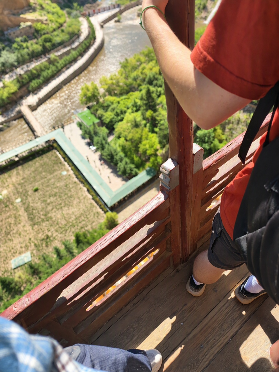 悬空寺窄栈道登临实拍（图说）