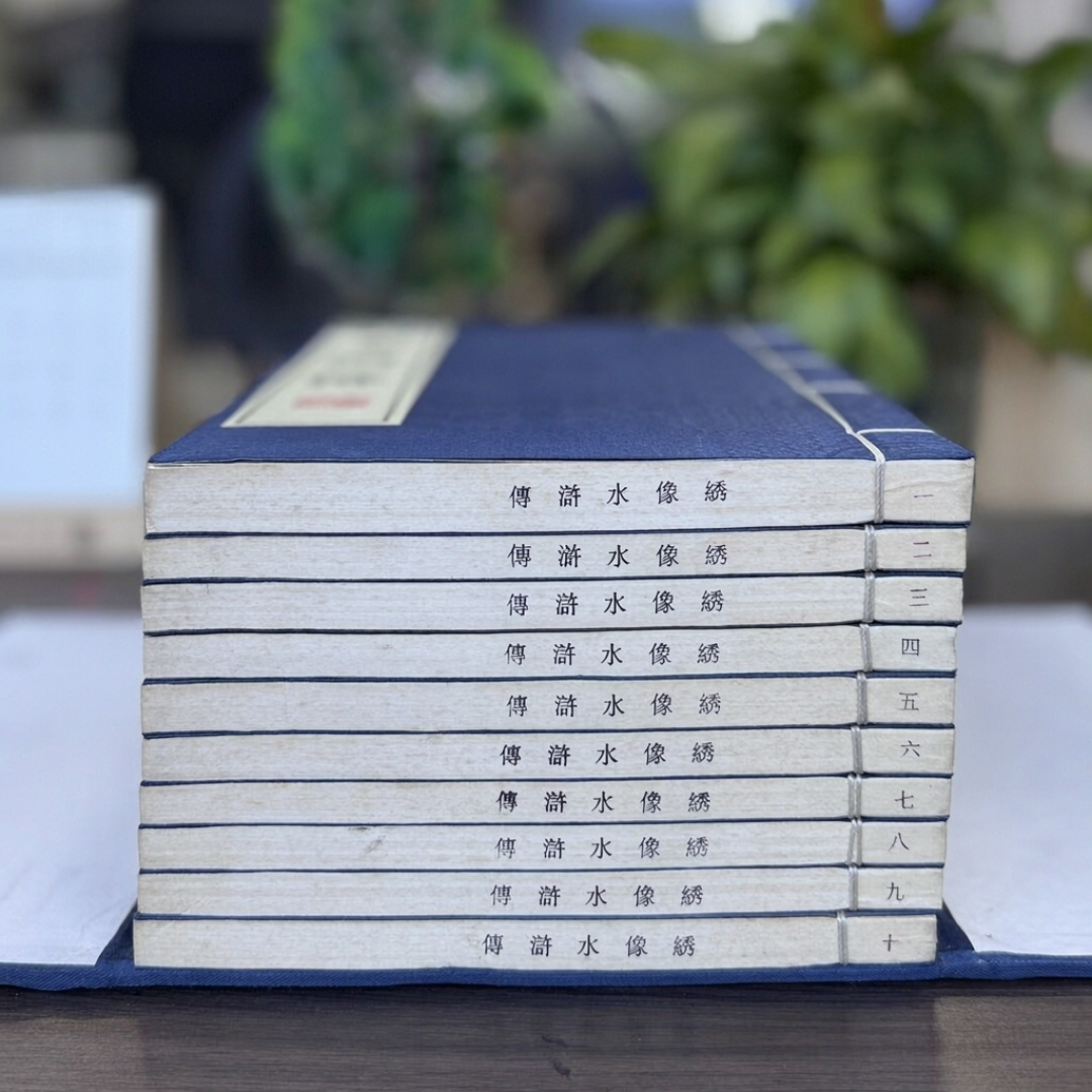 《笑傲江湖》是哪个朝代?我把30年断代之争摊成三派一张表:明中期只有两条推算,金庸自己从没认过哪个