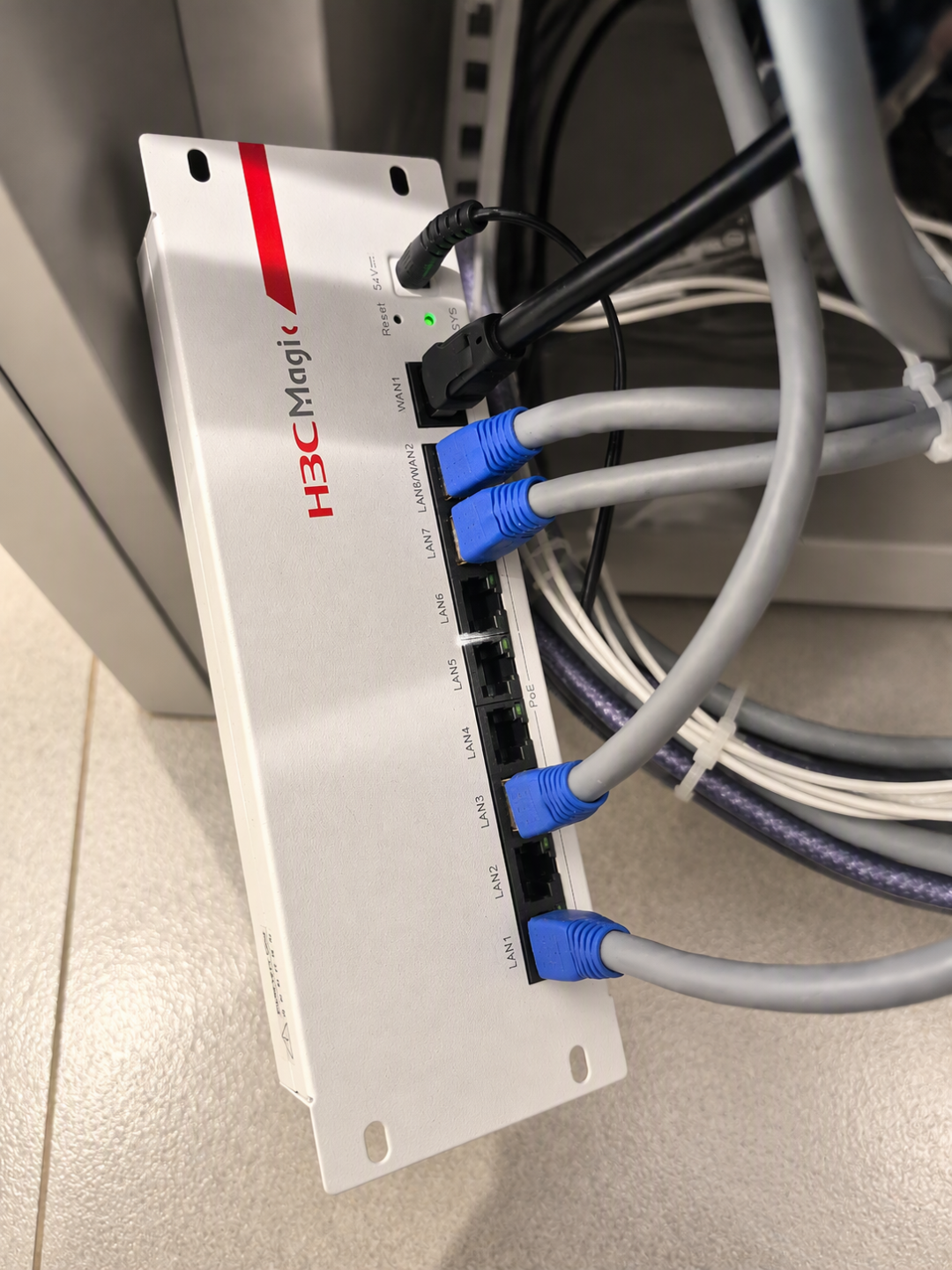 全屋WiFi选华三还是锐捷？两家评论区翻完，短板居然是同一个