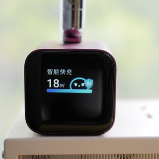 用了Anker安心充Smart+，它真的是最懂iPhone的充电头