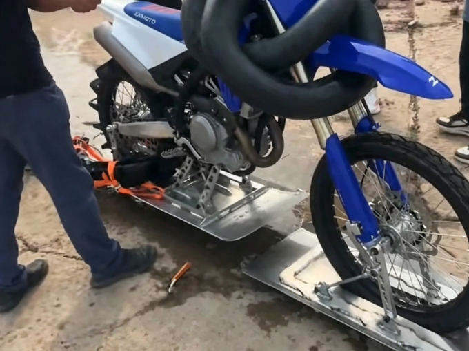 摩托车整车
