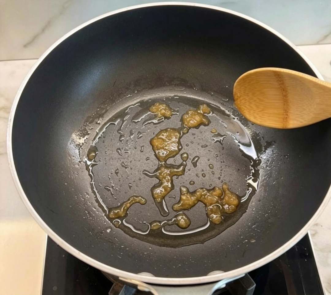 不加一滴水的炖牛肉被收藏了10万次,但评论区那160条才是入冬第一锅的真手册