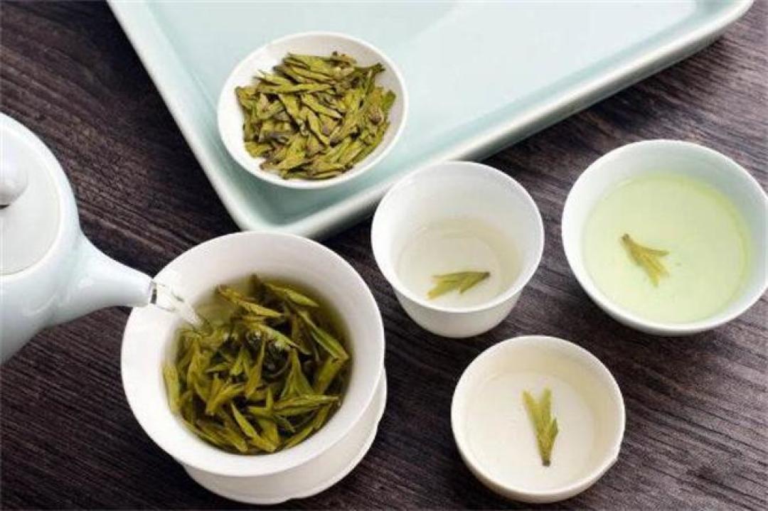 你晾到80°C的水，输给冬天冰冷的盖碗：泡茶看表，你可能一直搞错温度