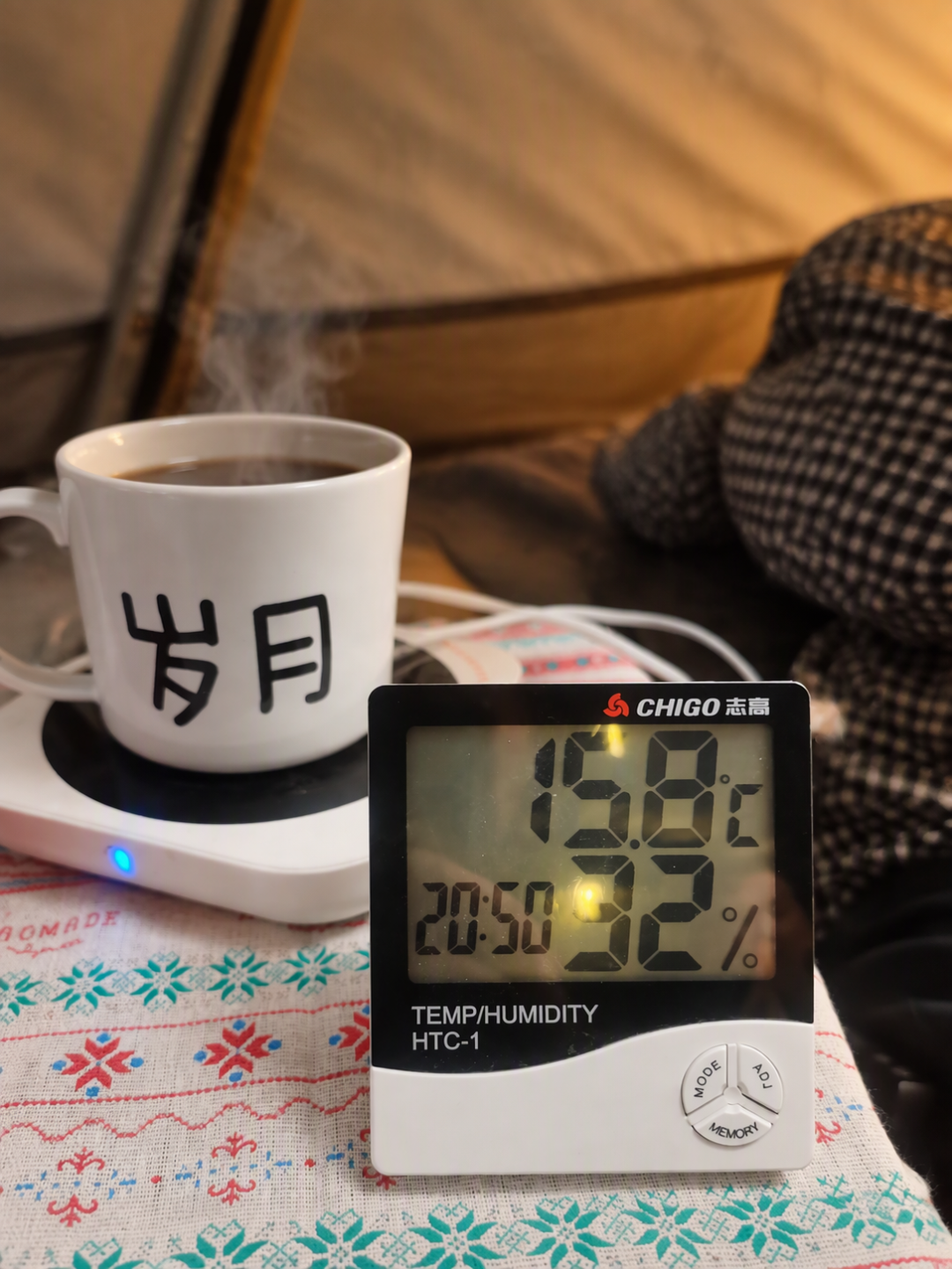 盯了三个晚上柴火炉求助帖，我先下单了三个一氧化碳报警器：2026冬露营帐内取暖的5条路线，价格、暖度、安全一次摆平