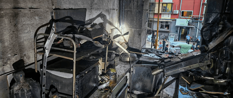 工人独自进屋补装燃气表，爆燃致住户身亡：唐山这份事故调查报告，换过表的家庭都该读一遍