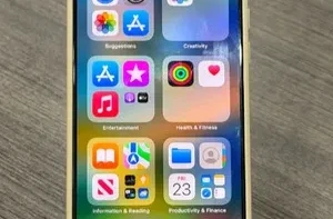 小米8刷入iOS 16.5伪装iPhone X：真机能启动，日用还早
