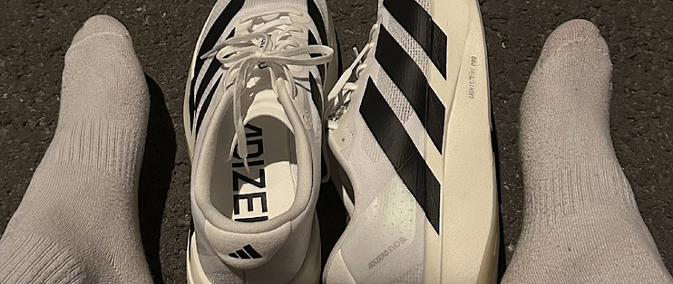 Adizero Evo SL实测兼顾训练与体考的速度跑鞋