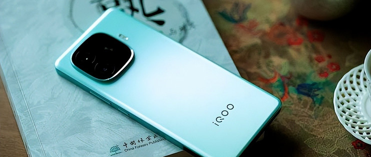 预算一千多换手机，这三台完全不用省着用