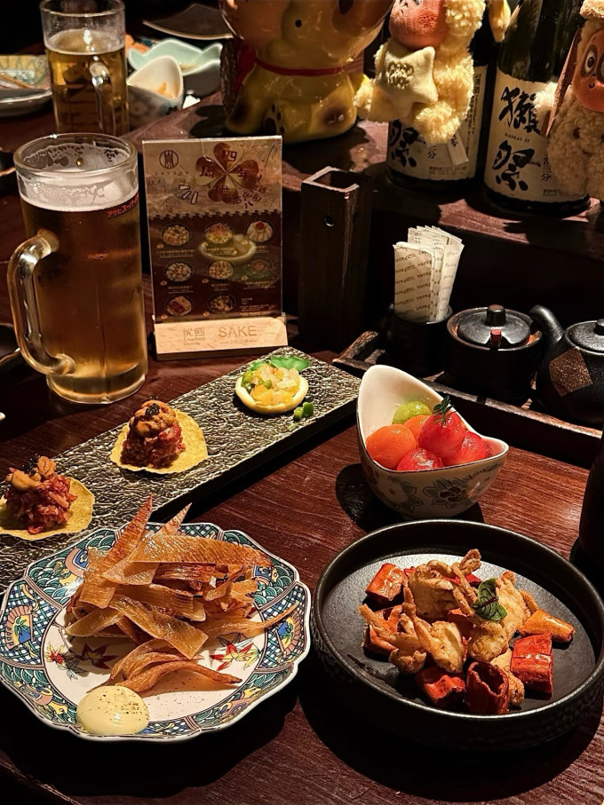 聚会餐饮