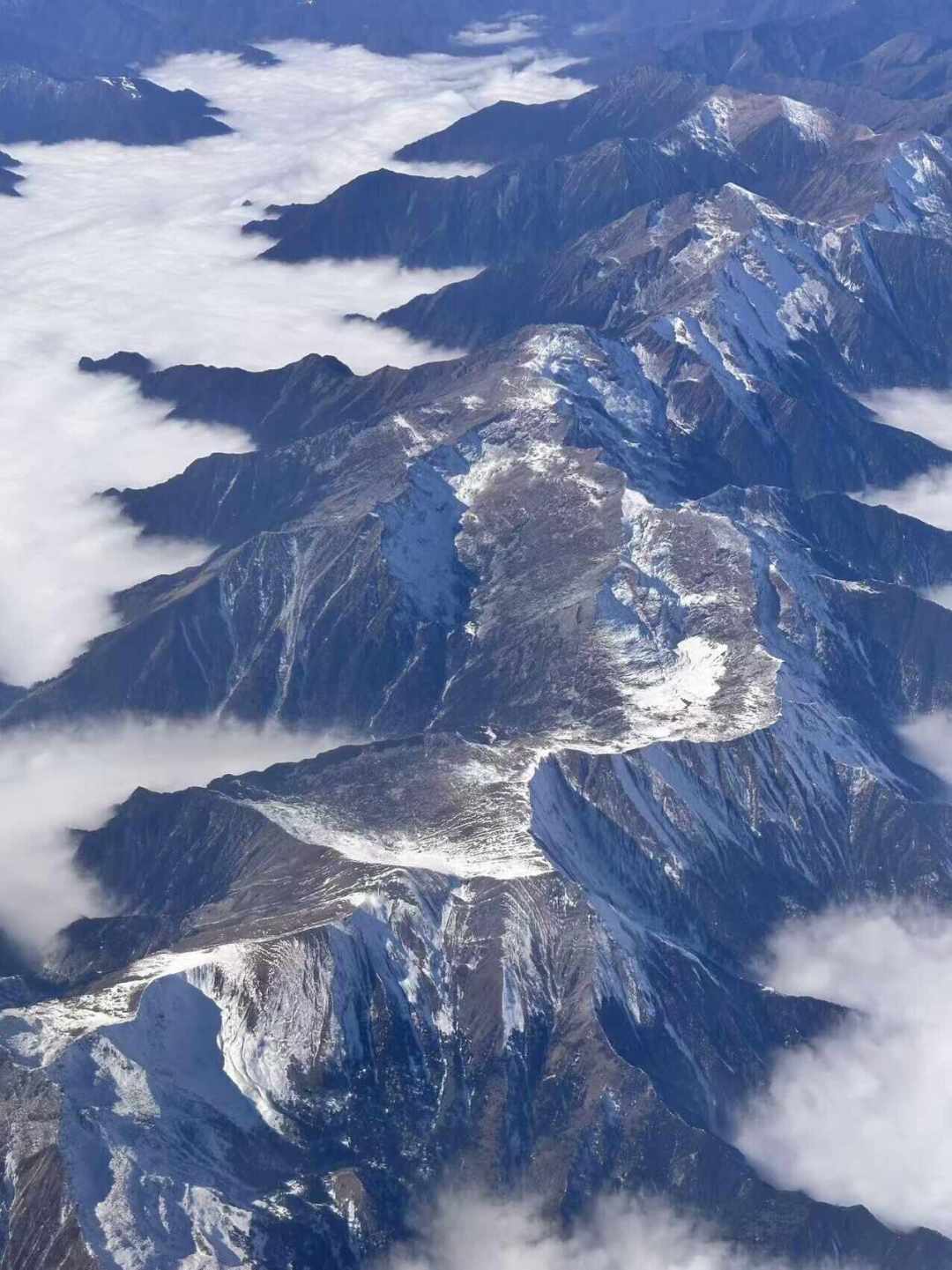 哈巴9万余元救援费自担、鳌太线首罚8.5万：今秋野线的价签换了，进山前把这三本账对完