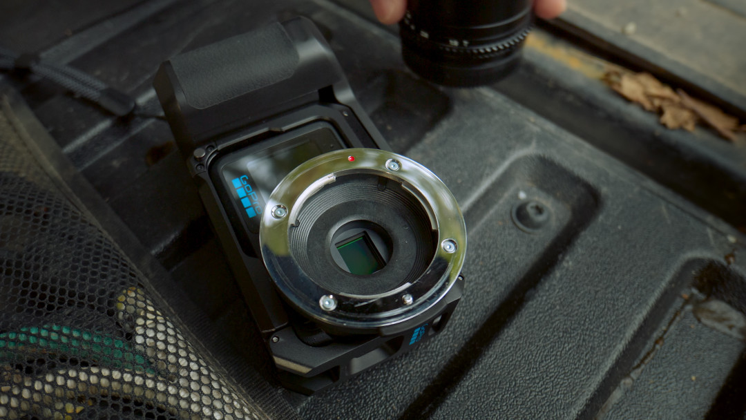 GoPro 卖了 2.85 亿美元，买家要的不是相机