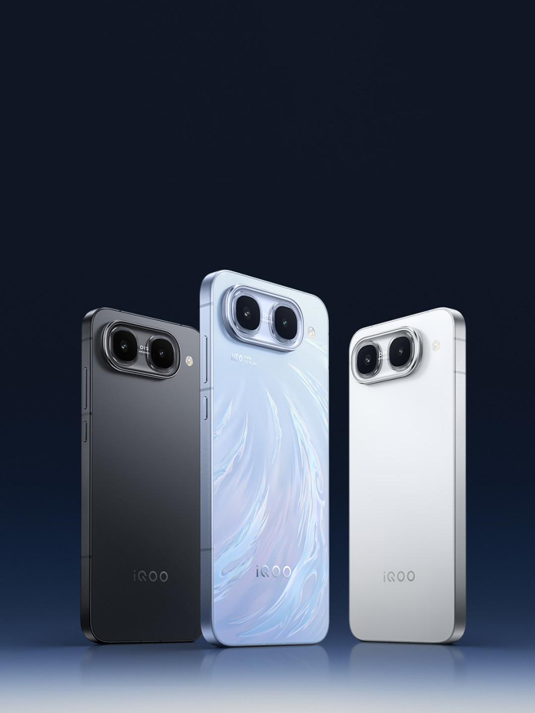 「百亿补贴开跑、3999不是梦」撞上「2天后Neo12发布即开售」：双11蹲iQOO的等等党，付尾款前先把价梯、新老、退路这三本账对完