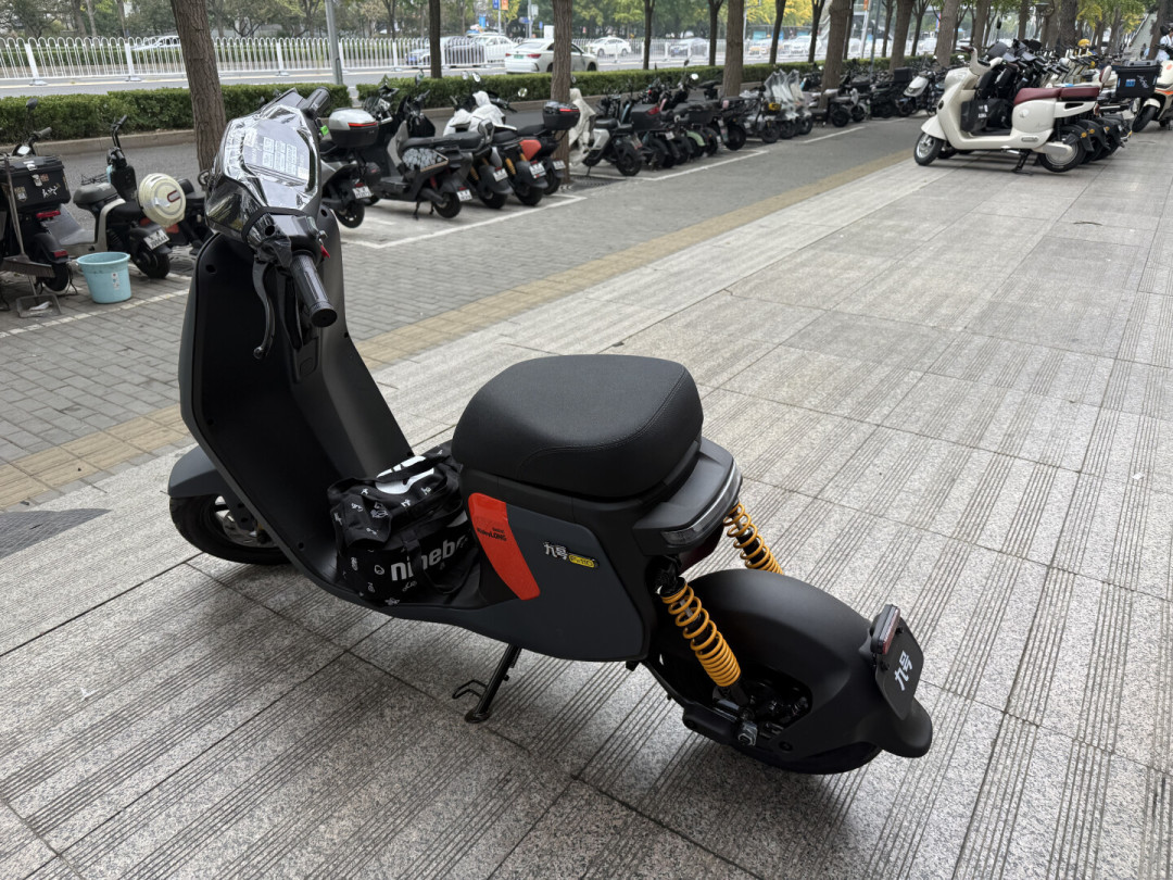 年末电摩新车潮挤进双11:九号N5官宣、小牛80km/h进工信部公示,买现款还是等新车?
