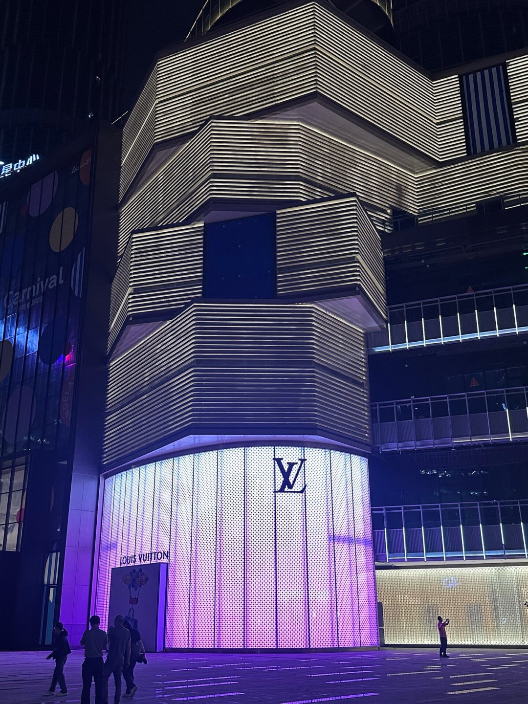 LV赢下1030万，中国客群需求降了15%：这笔账法院算不了