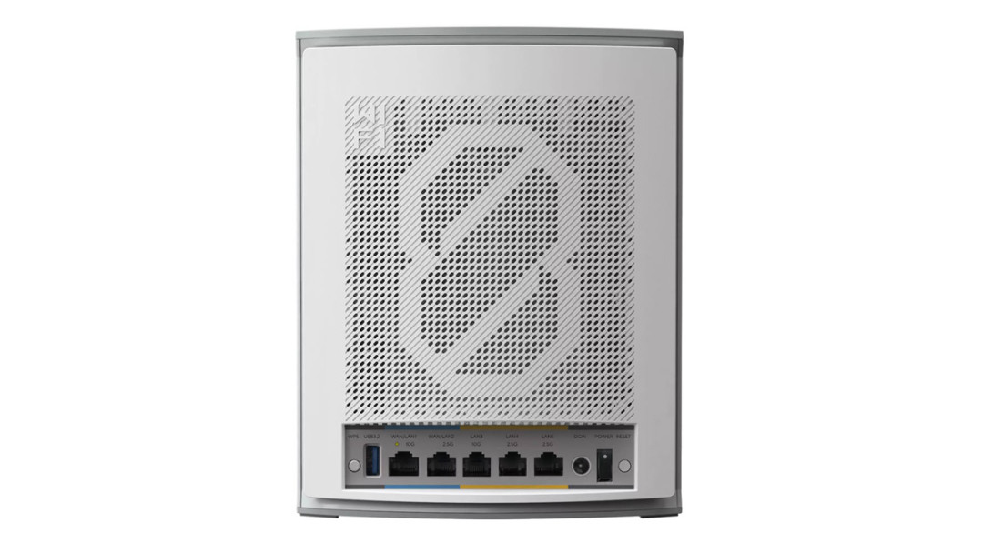 华硕 ZenWiFi BN12 出货,全球首个 Wi-Fi 8 Mesh,两件套覆盖 650 平方米