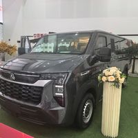 宿营车上牌量暴涨85%：全网都在种草的"平价房车"，交定金前先对完身份、价格带、持有、退出这四本账