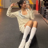 运动女孩刚需！这双过膝压力袜真的太香了👍