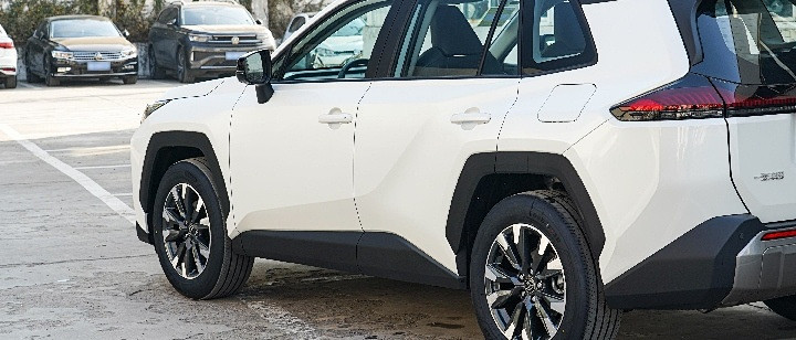 不充电无焦虑，RAV4双擎家用真省心
